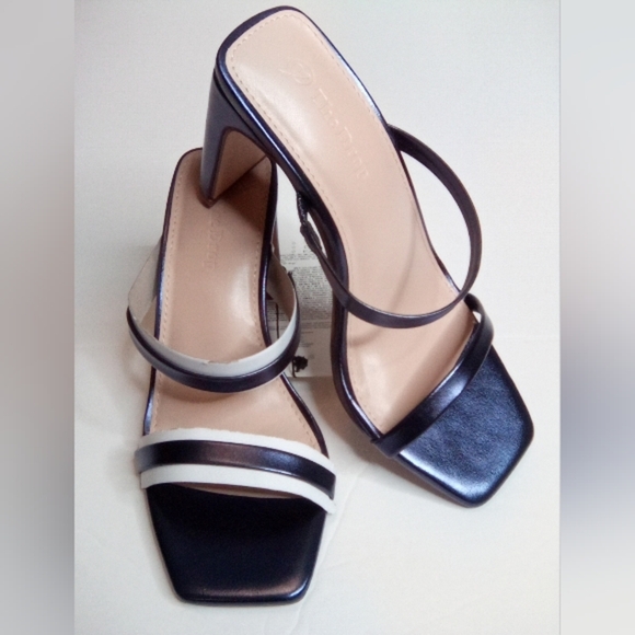 Avery Women's Two Strap High Heel Sandals, Sz.5, Metallic Blue - Picture 9 of 11